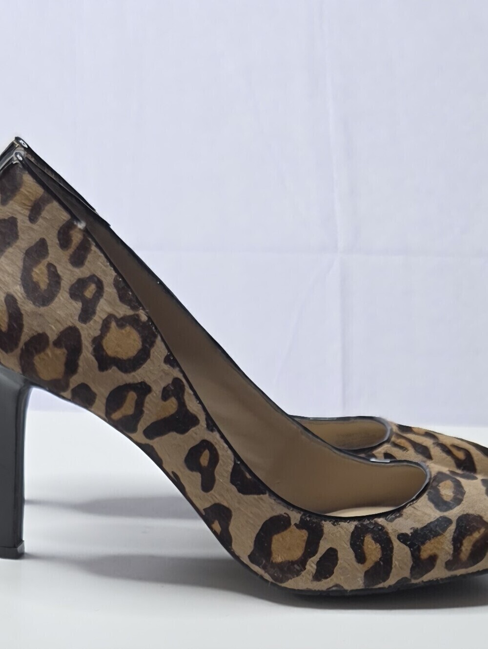 Arturo Chiang 7.5 Noemy Leopard Pumps Cow Hair Calf Heels NWOB